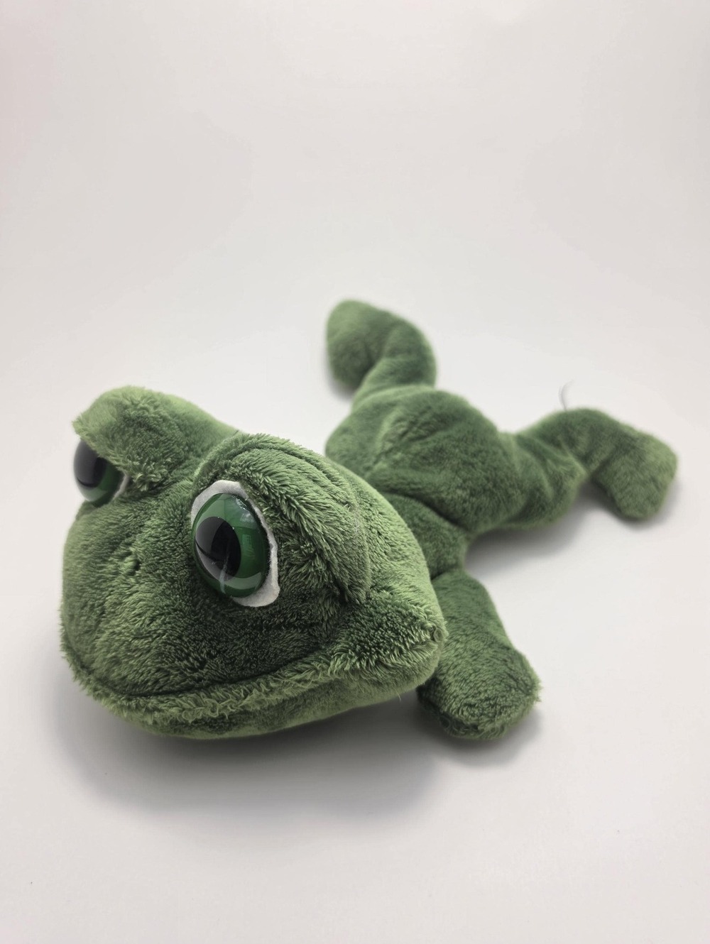 Russ Berrie "Dermot" Frog Lil Peepers Plush No Tags Scratched Eye (8 inch)